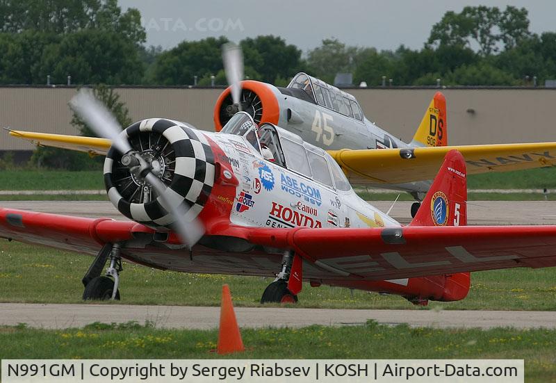 N991GM, 1941 North American AT-6C Texan C/N 88-17575, EAA AirVenture 2005