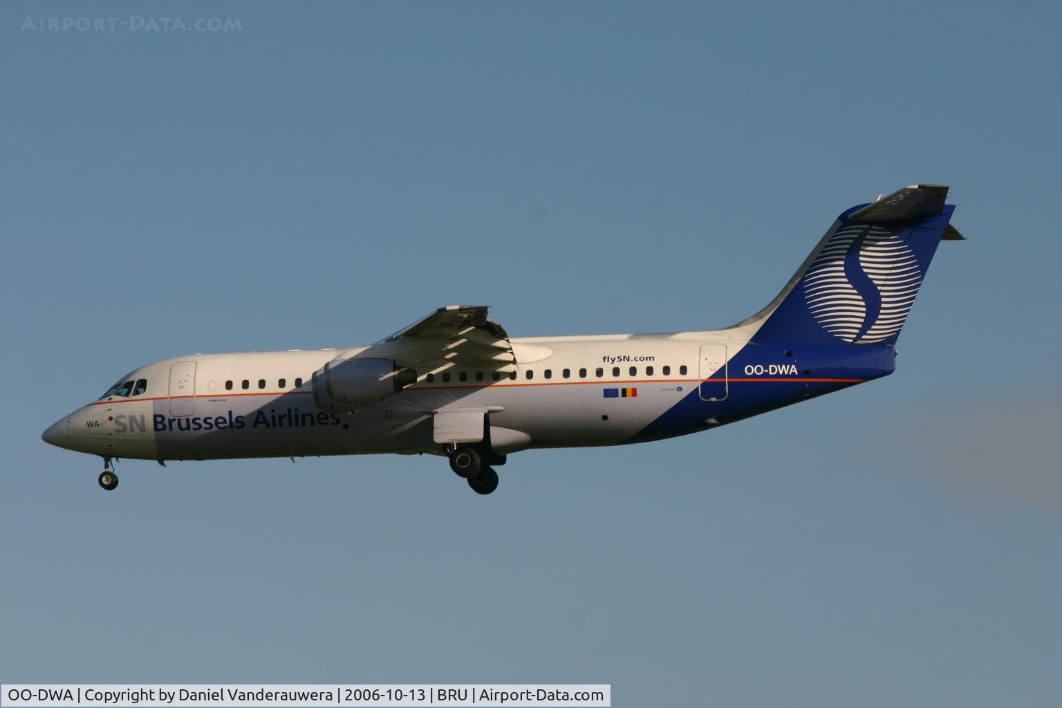 OO-DWA, 1997 British Aerospace Avro 146-RJ100 C/N E3308, arrival of flight SN3748 from Sevilla