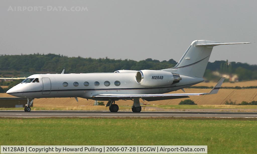 N128AB, 2002 Gulfstream Aerospace G-IV (G400) C/N 1501, Luton