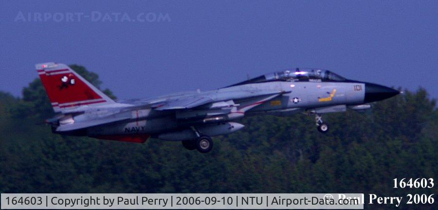 164603, Grumman F-14D Tomcat C/N 631, Getting her wheels up on a bittersweet day