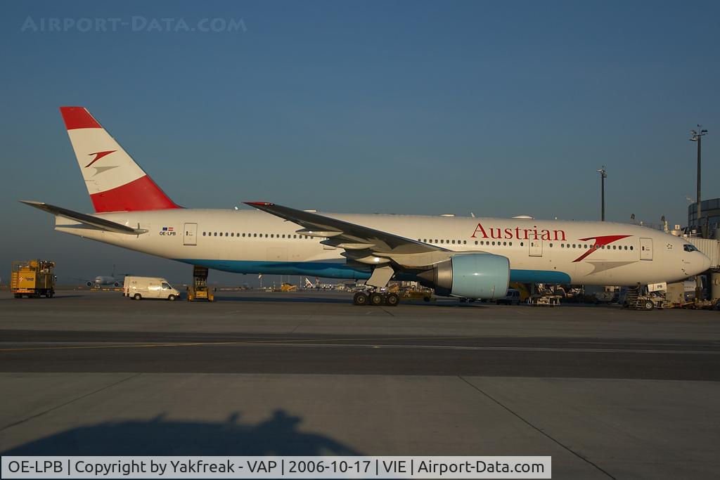 OE-LPB, 1998 Boeing 777-2Z9/ER C/N 28699, Austrian Airlines Boeing 777-200