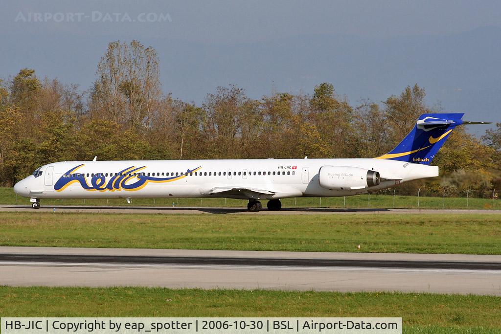 HB-JIC, 1997 McDonnell Douglas MD-90-30 C/N 53576, on taxiway bravo to holdingpoint 16