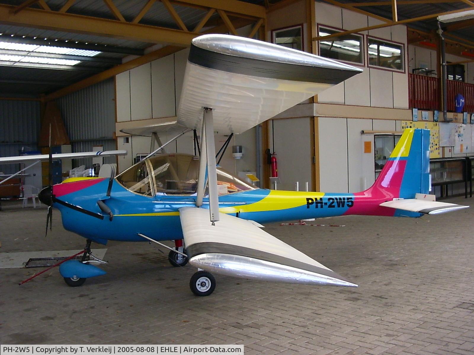 PH-2W5, Aviasud Mistral C/N 176, Mistral in its Hangar.