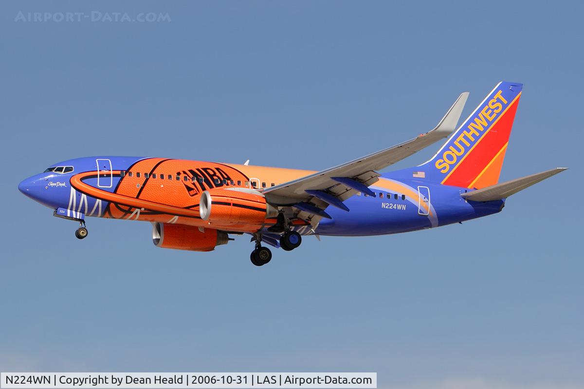 N224WN, 2005 Boeing 737-7H4 C/N 32493, Southwest Airlines N224WN 