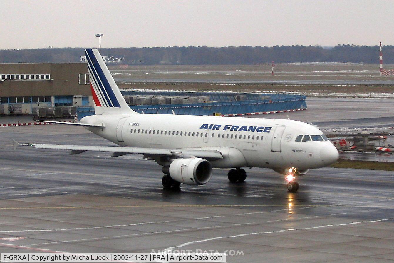 F-GRXA, 2001 Airbus A319-111 C/N 1640, Taxiing to the runway