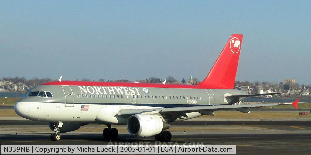 N339NB, 2002 Airbus A319-114 C/N 1709, New Year's Day in LGA