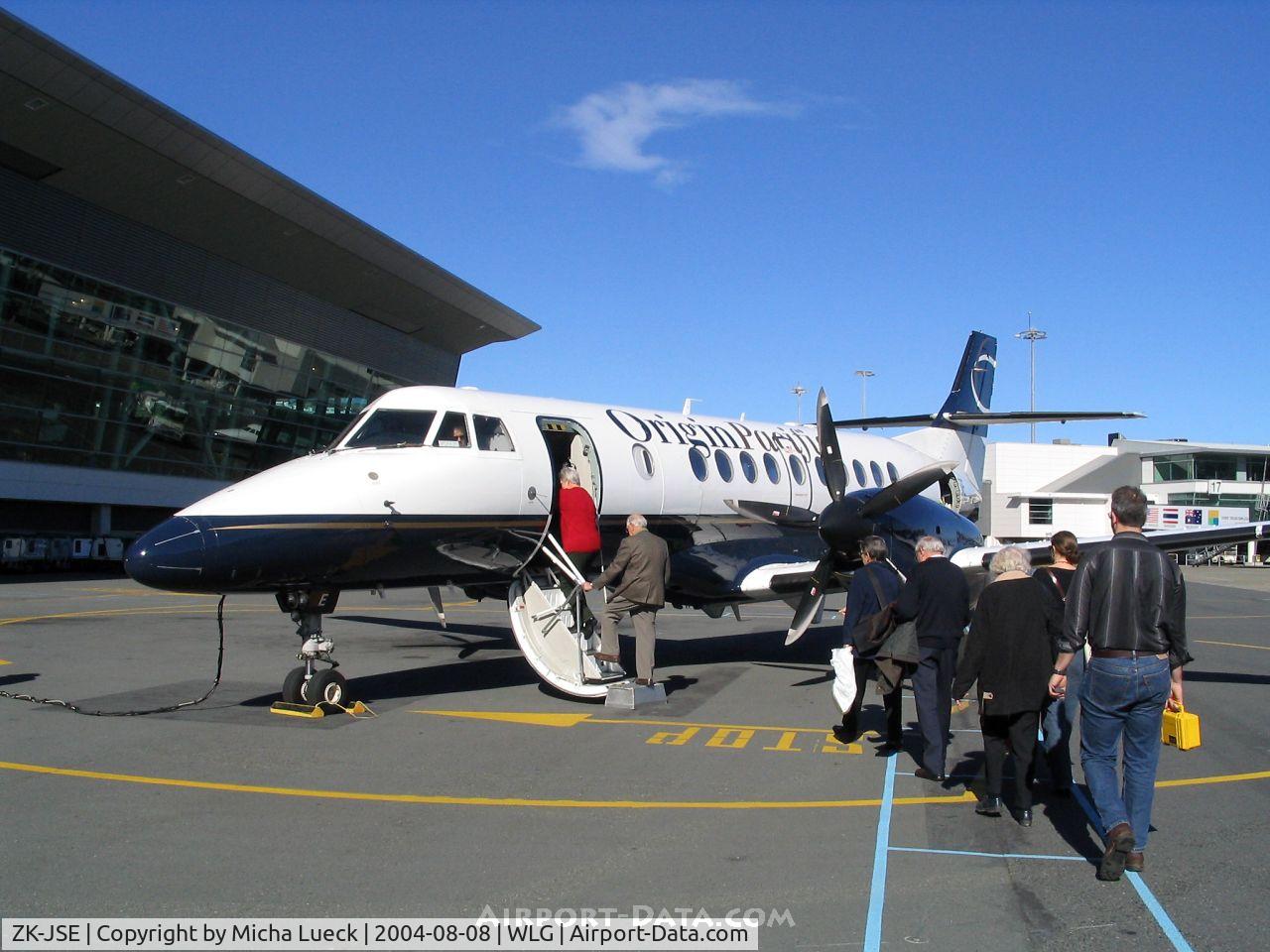 ZK-JSE, 1995 British Aerospace Jetstream 41 C/N 41046, Boarding for the 40 minute hop across the Cook Strait from Wellington to Nelson