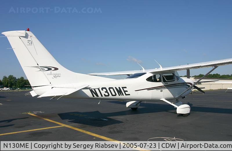 N130ME, 2000 Cessna 182S Skylane C/N 18280686, After flight over NY.