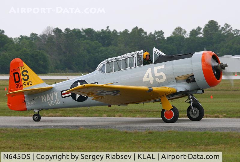 N645DS, 1944 North American SNJ-5 Texan Texan C/N 88-17678, Sun-n-fun 2006