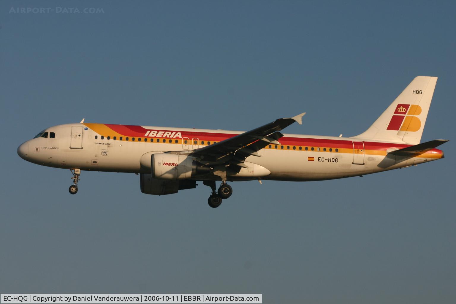EC-HQG, 2000 Airbus A320-214 C/N 1379, early arrival of LAS HURDES