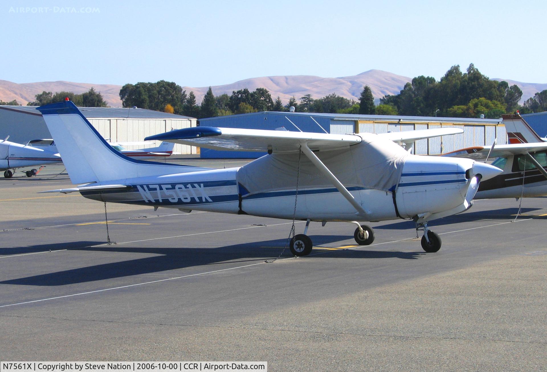 N7561X, 1977 Cessna R182 Skylane RG C/N R18200101, NRI Flying Club 1977 Cessna R182 with cockpit covered @ Buchanan Field (Concord), CA