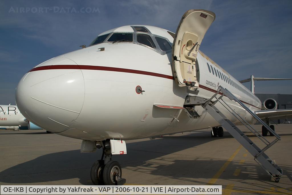 OE-IKB, 1986 McDonnell Douglas MD-83 (DC-9-83) C/N 49448, Golden City (operated by Map Jets) MD80