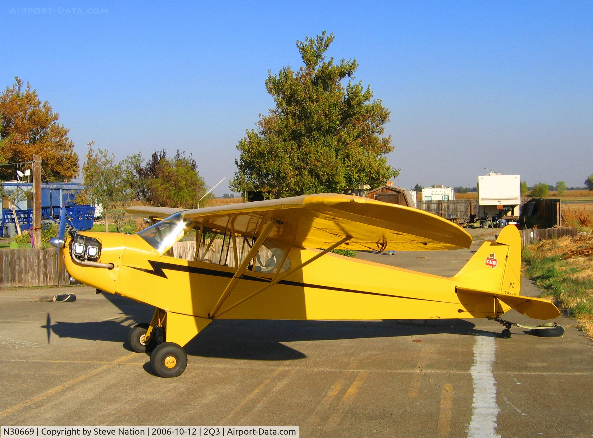 N30669, 1940 Piper J3C-65 Cub C/N 5009, 1940 Piper J3C-65 Cub visiting in late afternoon @ Yolo County Airport (Davis), CA