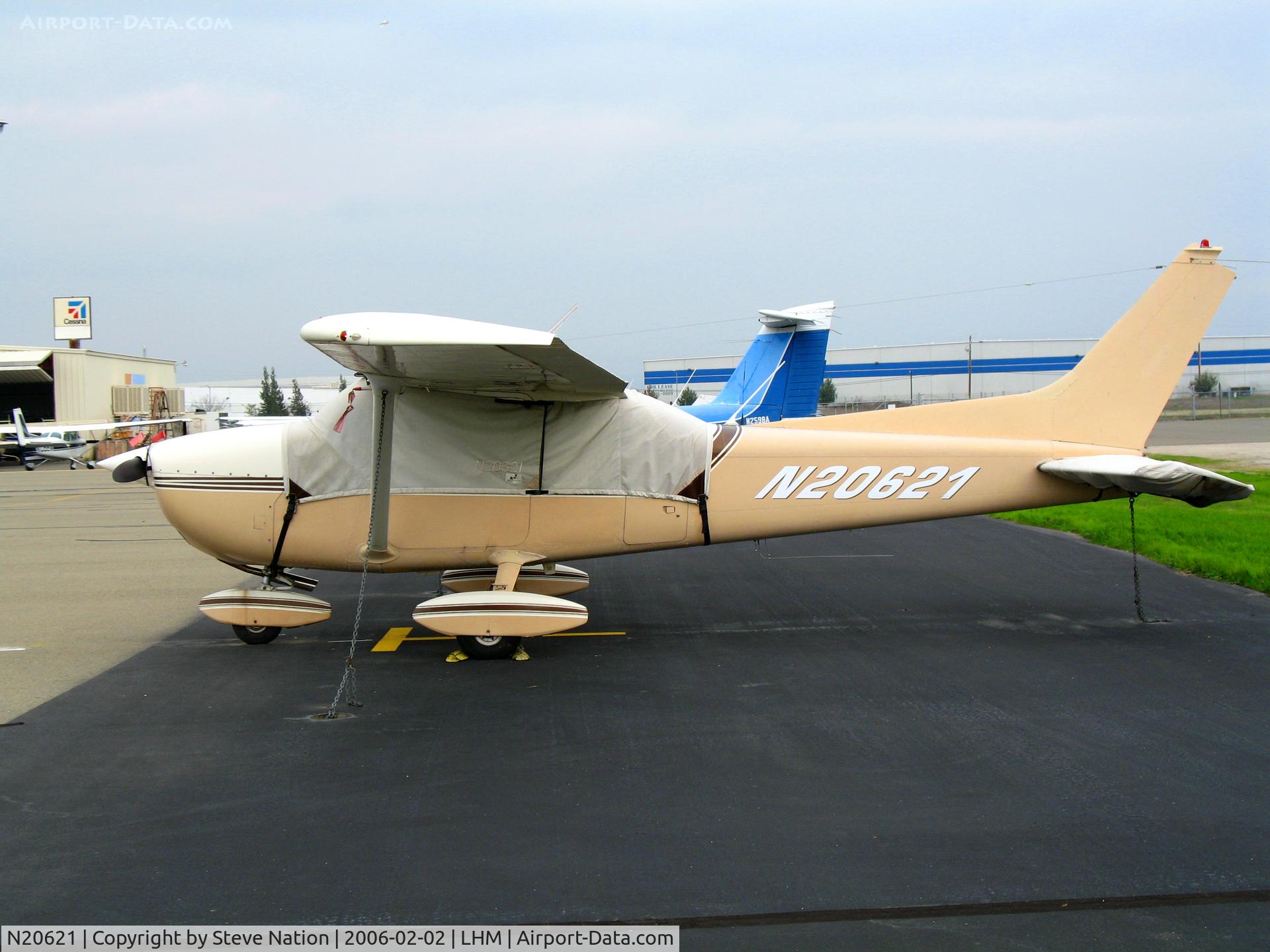 N20621, 1973 Cessna 172M C/N 17261444, 1973 Cessna 172M with cockpit covered @ Lincoln Regional Airport, CA