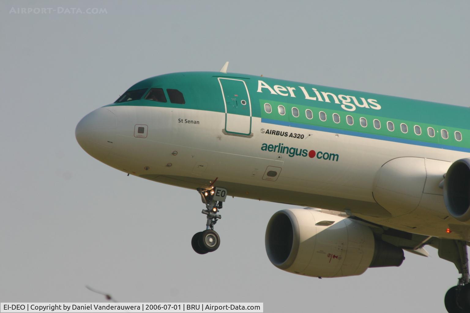 EI-DEO, 2005 Airbus A320-214 C/N 2486, with a bird ....