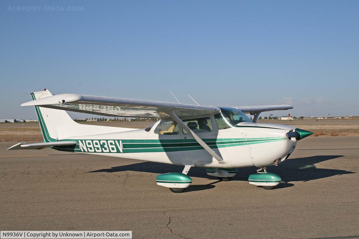 N9936V, 1974 Cessna 172M C/N 17264563, 1975 Cessna 172M Skyhawk II