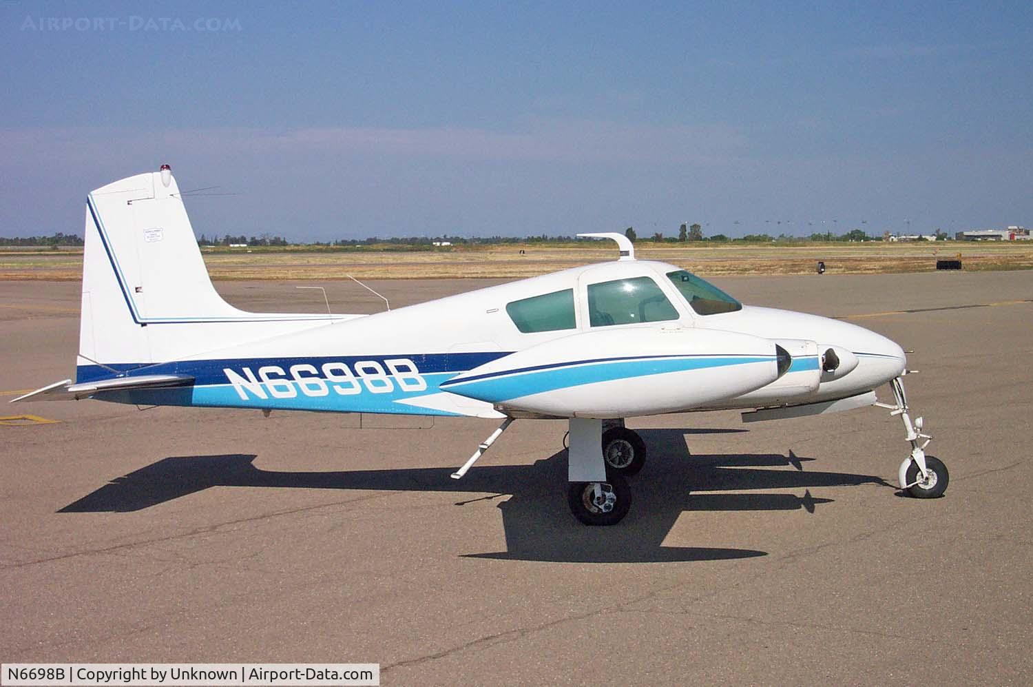 N6698B, 1959 Cessna 310C C/N 35798, 1959 Cessna 310C