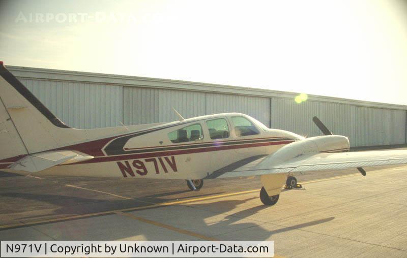 N971V, 1979 Beech B-55 C/N TC-2254, 1979 Beechcraft B55 Baron