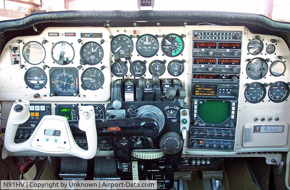 N91HV, 1968 Beech D55 Baron C/N TE-663, 1969 Beechcraft Baron D55 Panel