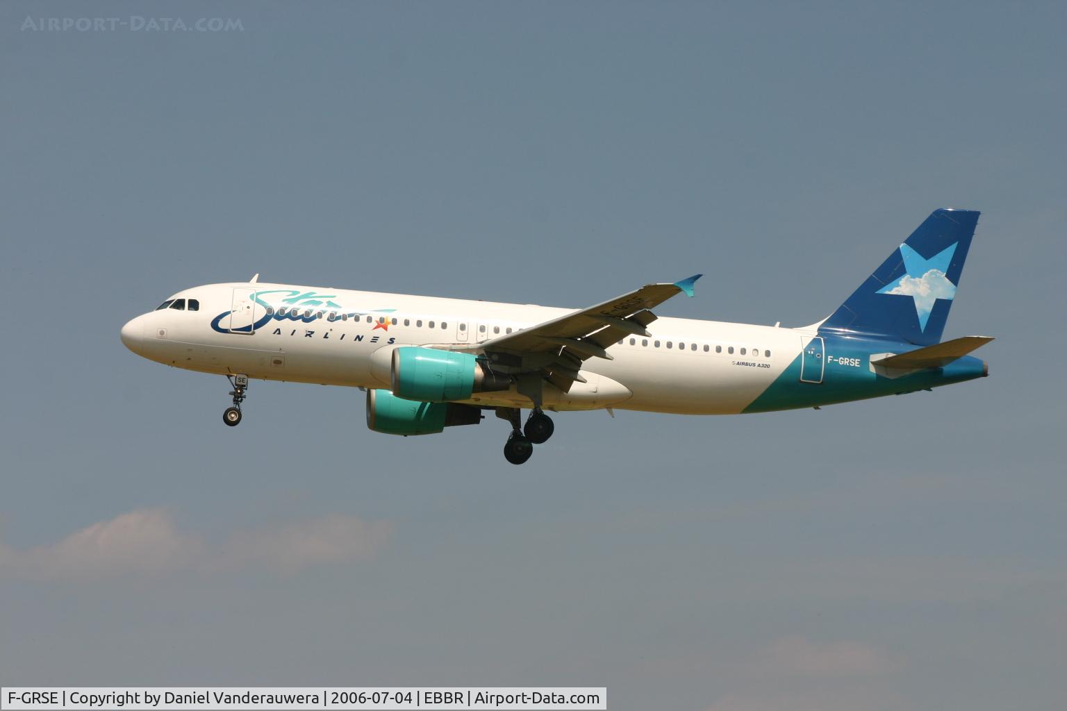 F-GRSE, 1997 Airbus A320-214 C/N 657, descending to rwy 25L