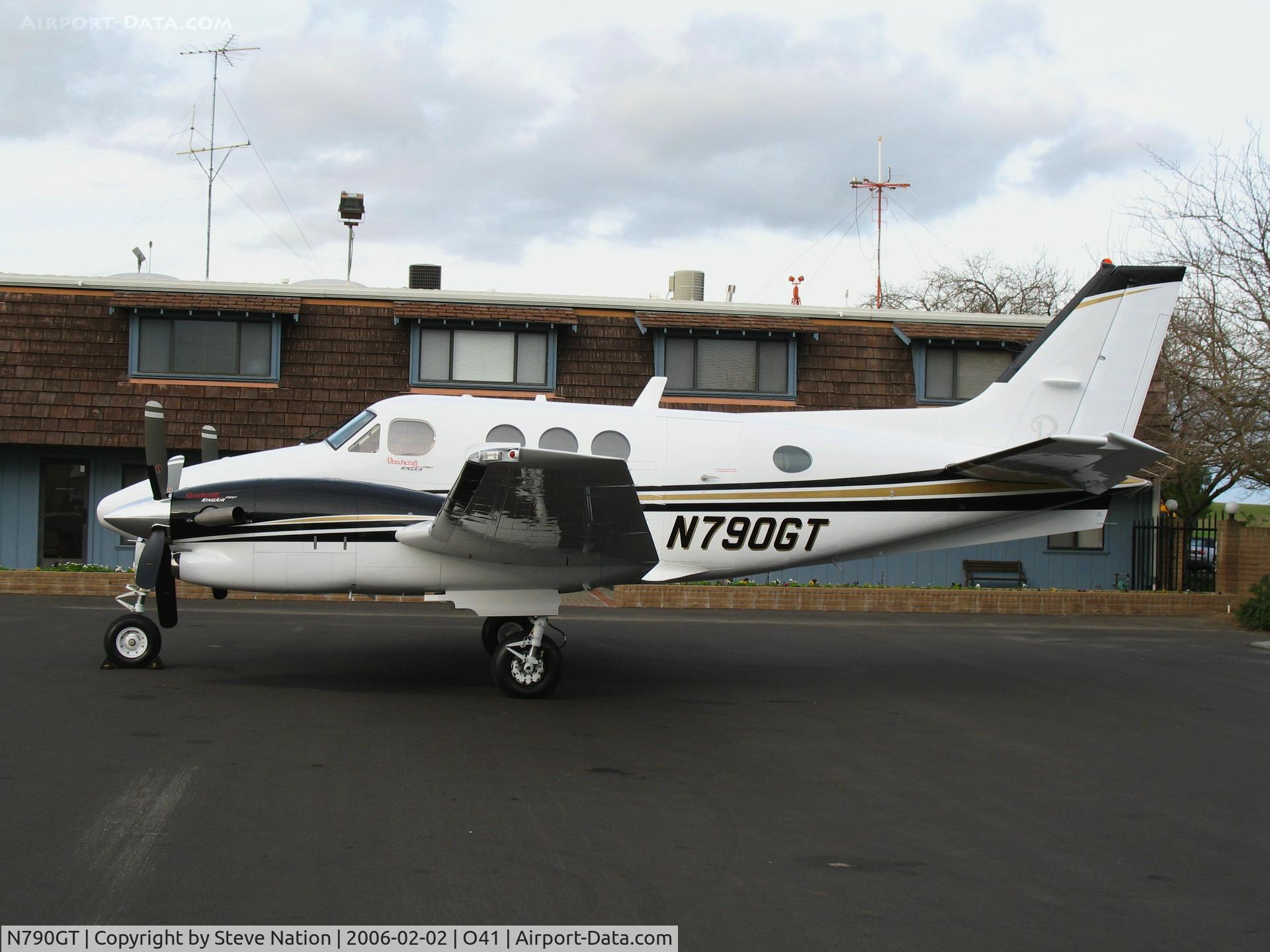 N790GT, Raytheon C90GT King Air C/N LJ-1761, Newly delivered 2006 Raytheon C90GT King Air @ Woodland-Watts Airport, CA