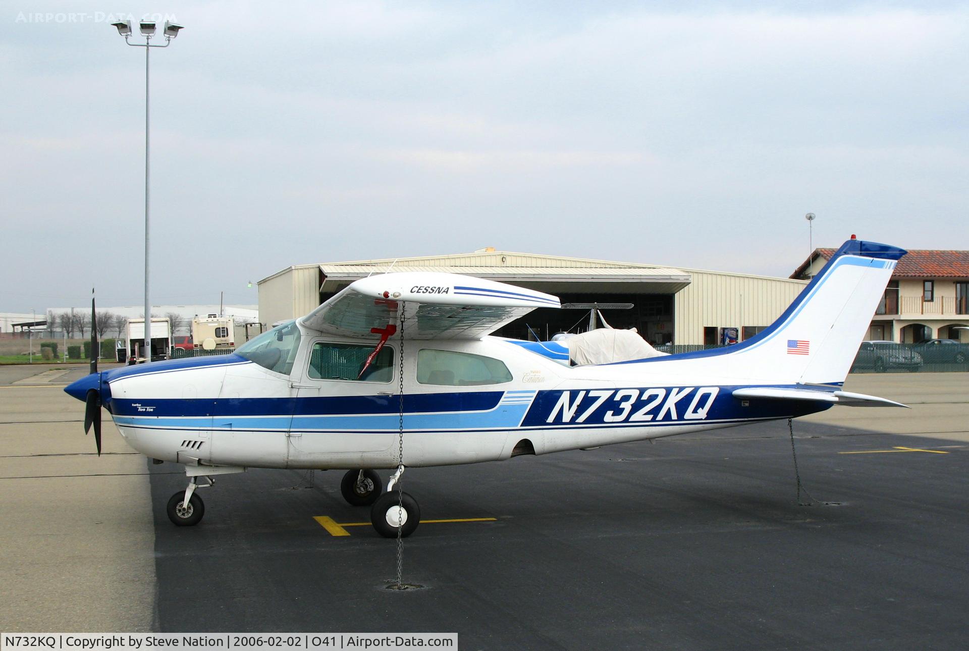 N732KQ, 1976 Cessna T210M Turbo Centurion C/N 21061576, 1976 Cessna T210M @ Lincoln Regional Airport, CA