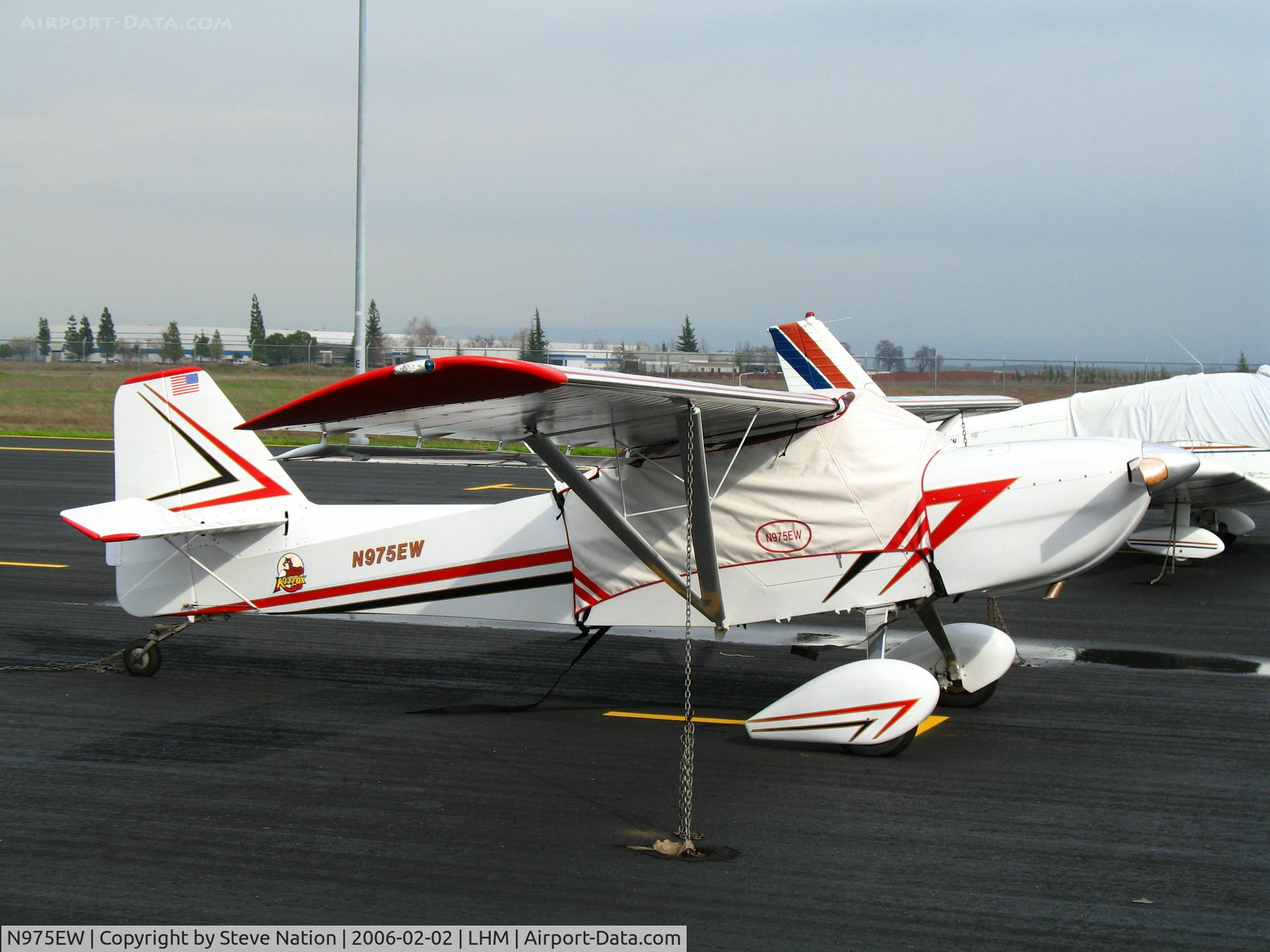 N975EW, 2000 Skystar Kitfox SERIES 5 C/N S-9602-0174, Moore 2000 Kitfox Series 5 with Kitfox logo and cockpit covered @ Lincoln Municipal Airport, CA