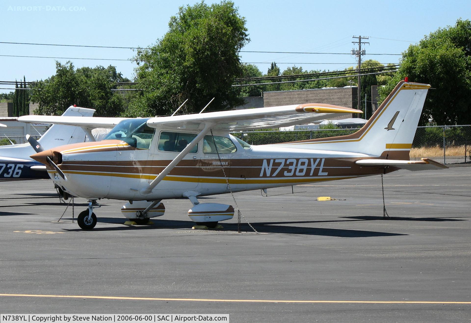 N738YL, 1978 Cessna 172N C/N 17270341, Carter Flygare Inc. 1978 Cessna 172N @ Sacramento Executive Airport, CA