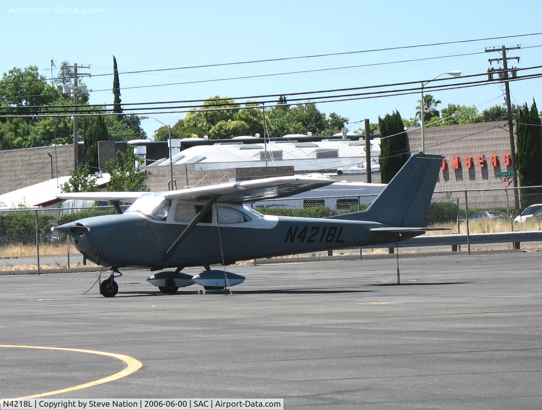 N4218L, 1966 Cessna 172G C/N 17254287, 1966 Cessna 172G @ Sacramento Executive Airport, CA