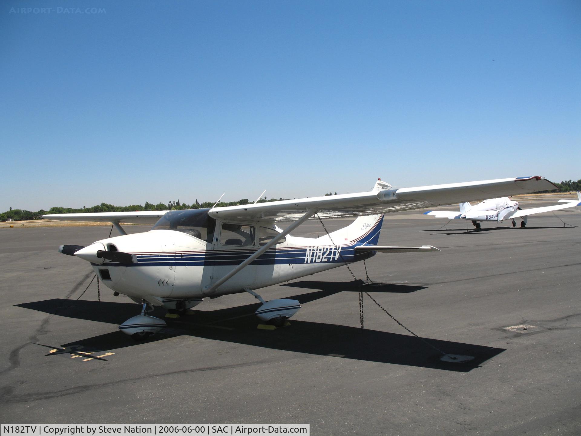 N182TV, 1969 Cessna 182M Skylane C/N 18259913, Carter Flygare Inc. 1969 Cessna 182M @ Sacramento Executive Airport, CA