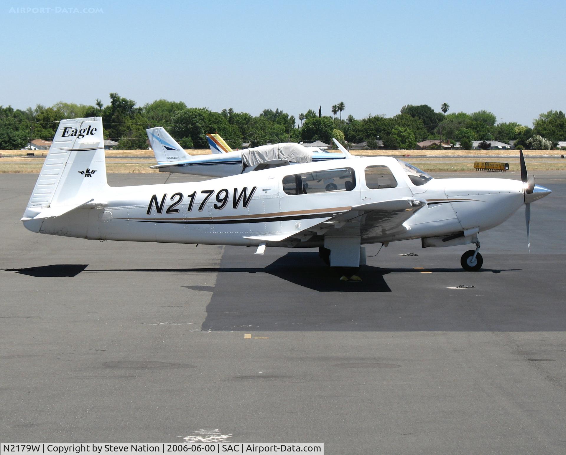 N2179W, 1999 Mooney M20S Eagle C/N 30-0033, 1999 Mooney M20S in shimmering heat @ Sacramento Executive Airport, CA