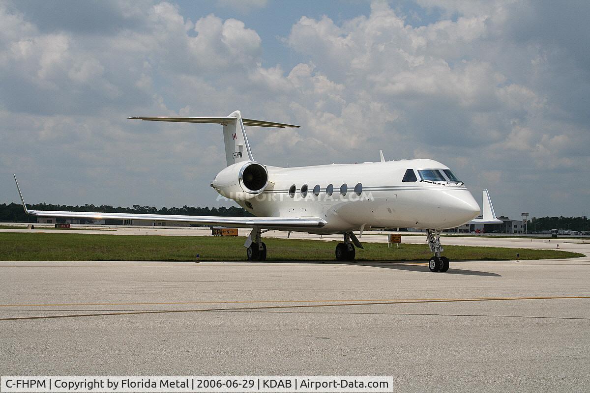 C-FHPM, 1989 Gulfstream Aerospace G-IV C/N 1103, Canadian visitor to the Pepsi 400