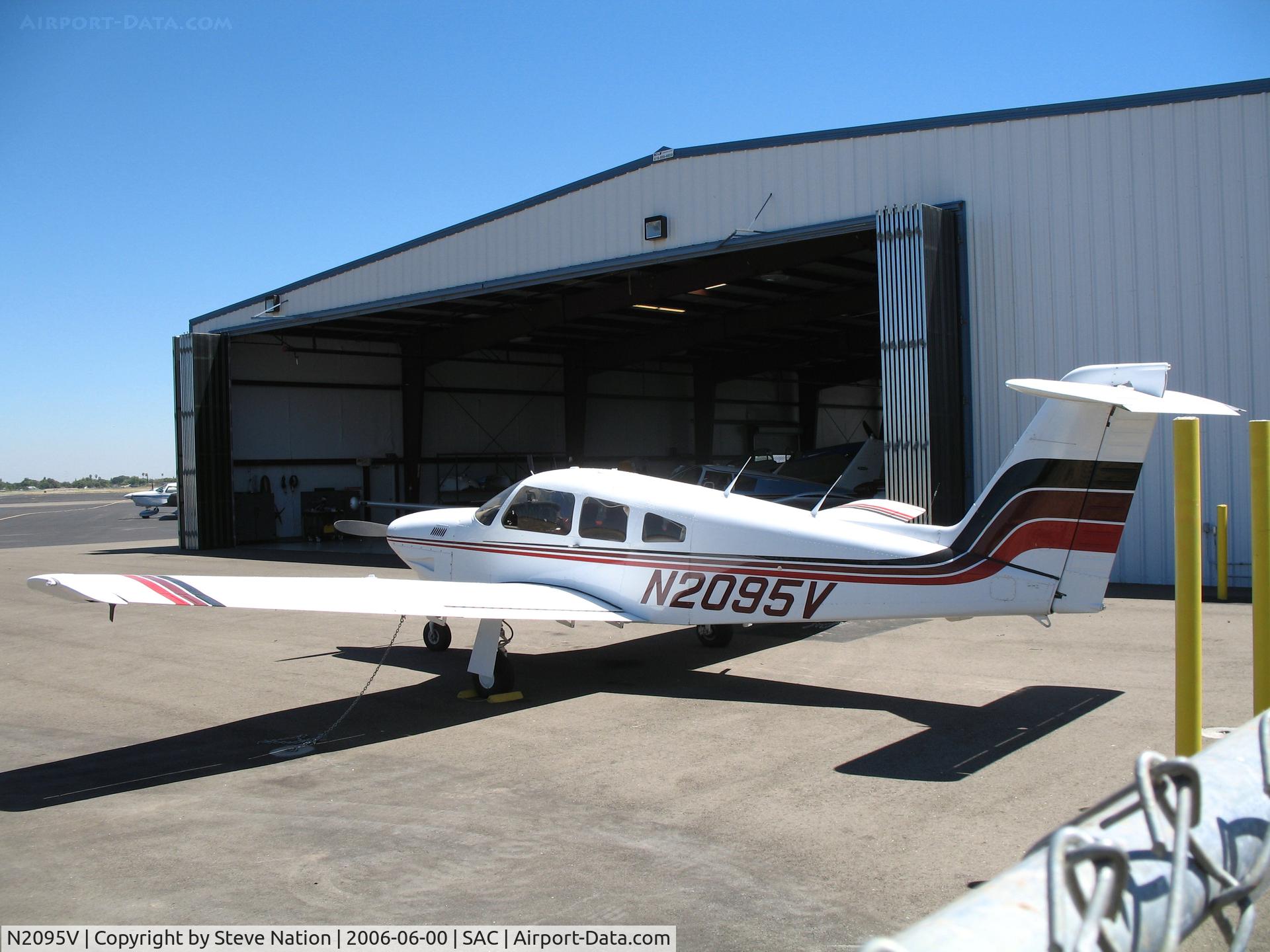 N2095V, 1979 Piper PA-28RT-201T Arrow IV C/N 28R-7931110, 1979 Piper PA-28T-201 seeking relief from the Phoenix, AZ heat (only 106F in SAC this day!) @ Sacramento Executive Airport, CA