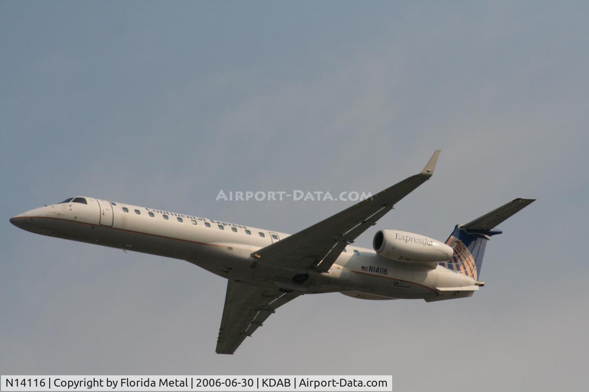 N14116, 2002 Embraer ERJ-145XR (EMB-145XR) C/N 145672, Continental at Daytona