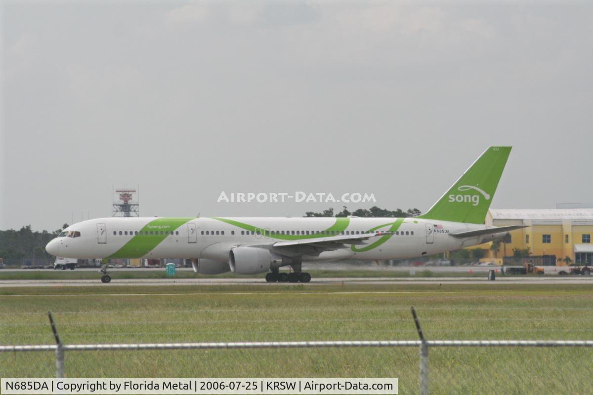 N685DA, 1995 Boeing 757-232 C/N 27588, Still in Song colors