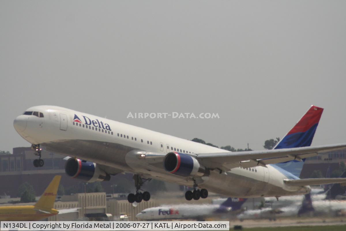 N134DL, 1991 Boeing 767-332 C/N 25123, Atlanta