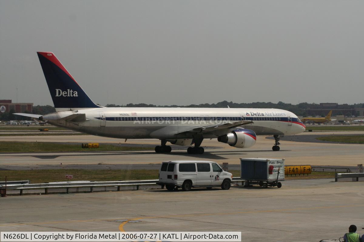 N626DL, 1987 Boeing 757-232 C/N 22916, In 1997 colors
