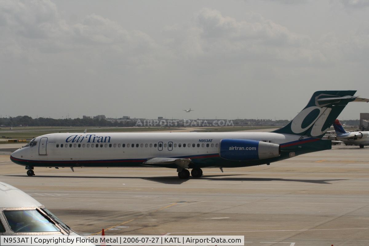 N953AT, 2000 Boeing 717-200 C/N 55015, Air Tran new colors