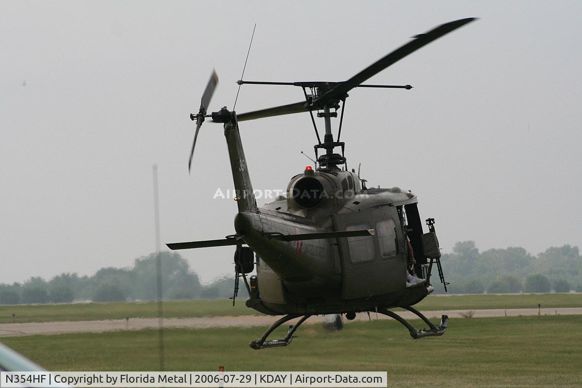 N354HF, 1964 Bell UH-1H Iroquois C/N 69-15354, giving rides