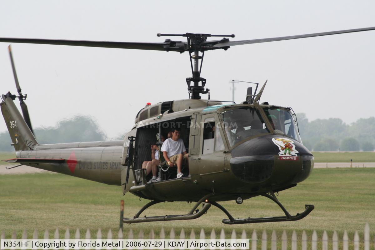 N354HF, 1964 Bell UH-1H Iroquois C/N 69-15354, Huey giving rides