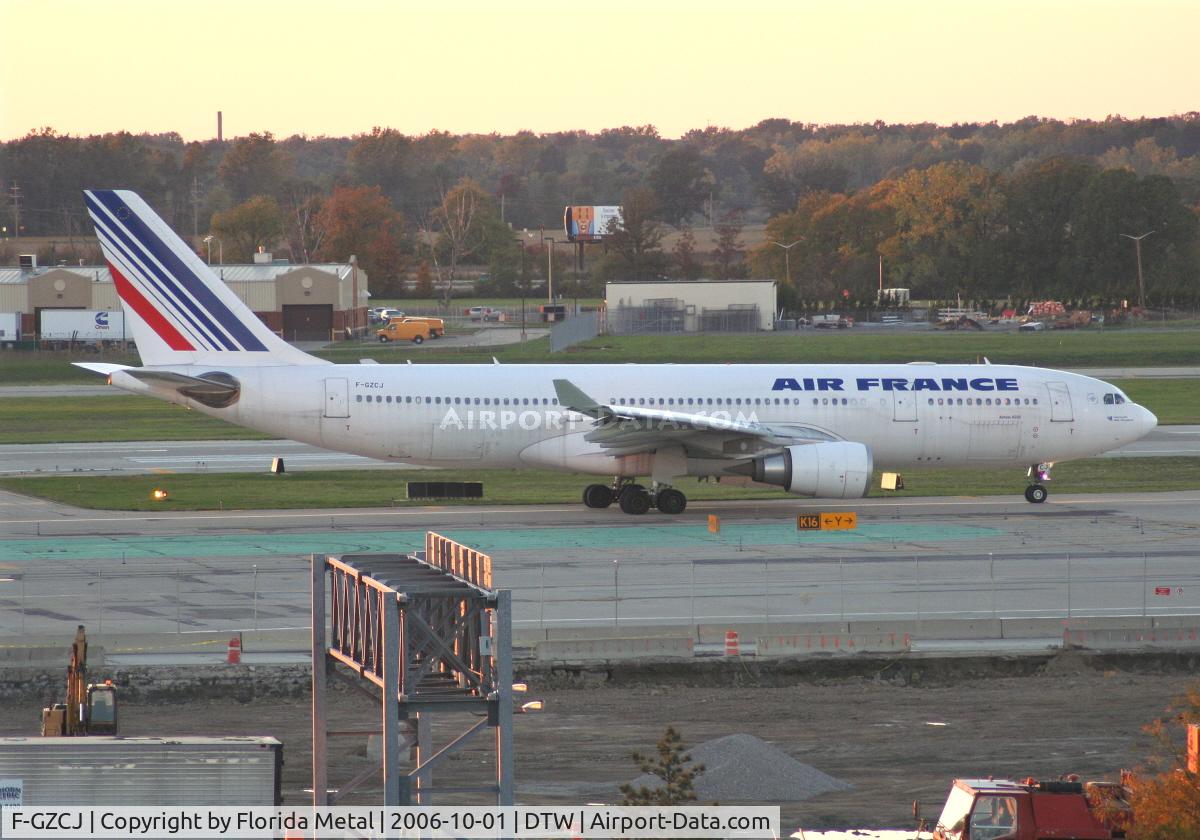 F-GZCJ, 2002 Airbus A330-203 C/N 503, Taking off on Runway 22L