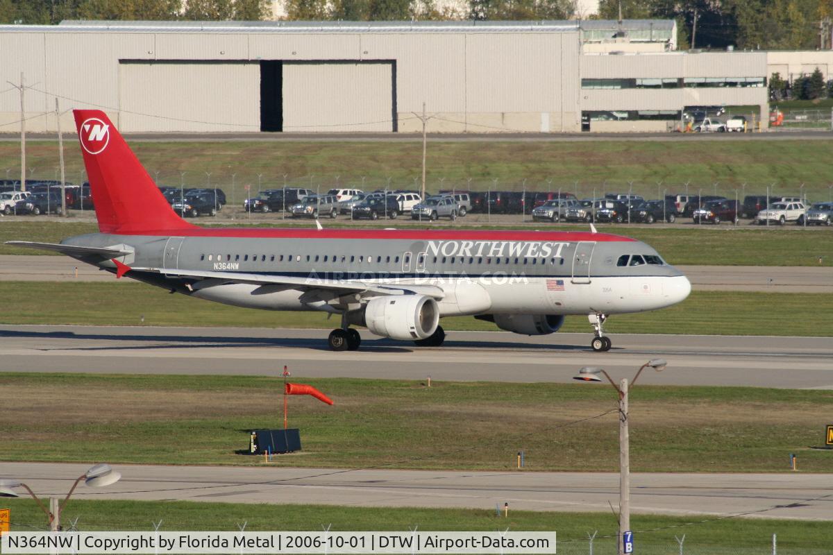 N364NW, 1999 Airbus A320-212 C/N 0962, old colors