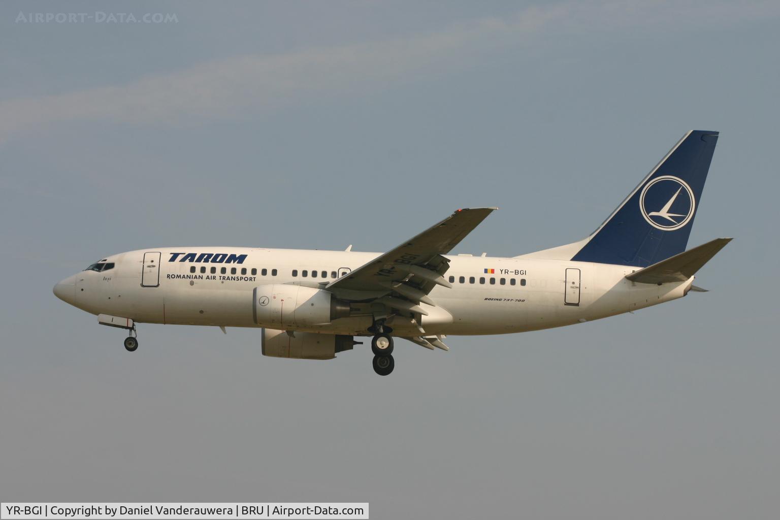 YR-BGI, 2003 Boeing 737-78J C/N 28439, descending to rwy 25L