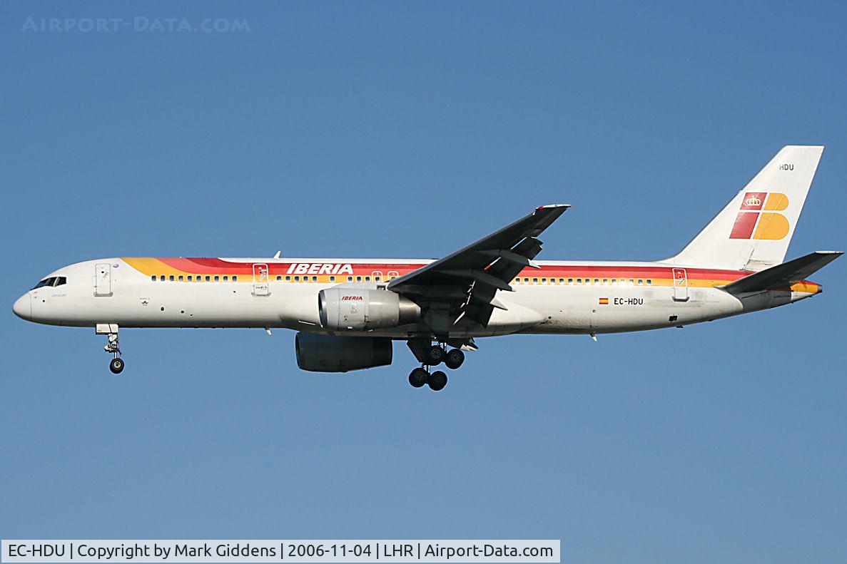 EC-HDU, 1999 Boeing 757-256 C/N 26253, Iberia Boeing 75256 about to land at Heathrow