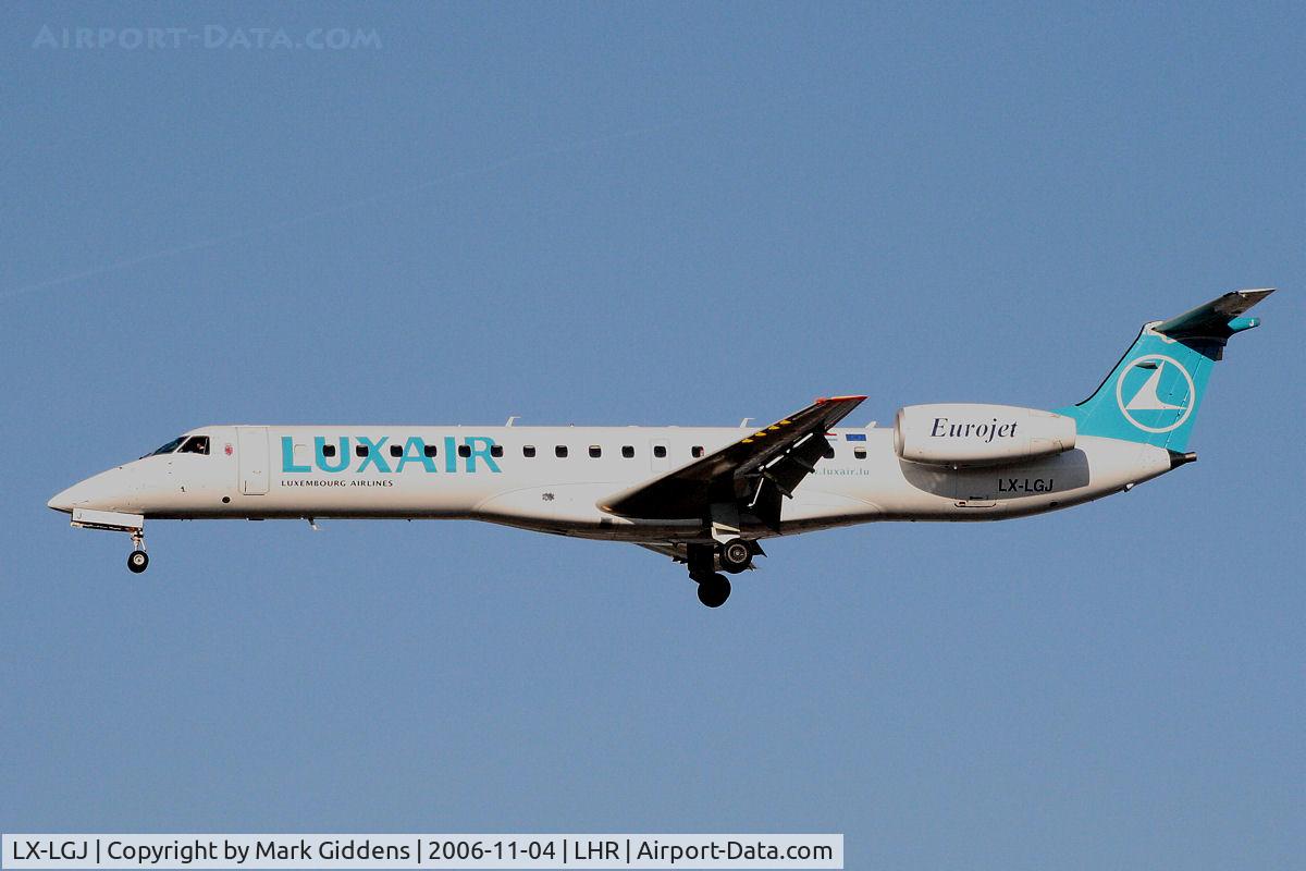 LX-LGJ, 2001 Embraer EMB-145LU (ERJ-145LU) C/N 145395, Luxair  Embraer 145 arriving runway 27R at Heathrow