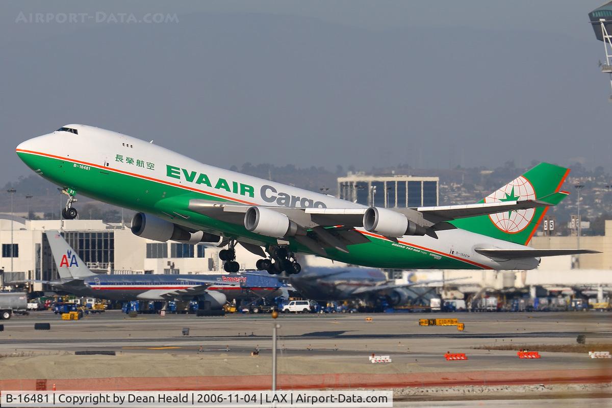 B-16481, Boeing 747-45EF (SCD) C/N 30607, EVA Air Cargo B-16481 (FLT EVA605) climbing out from RWY 25R enroute to Chiang Kai Shek Int'l (RCTP).