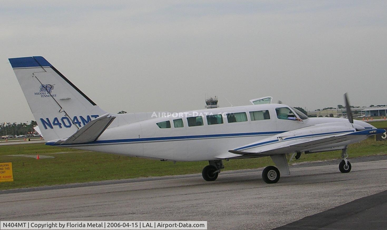 N404MT, 1980 Cessna 404 Titan C/N 404-0673, Sun N Fun