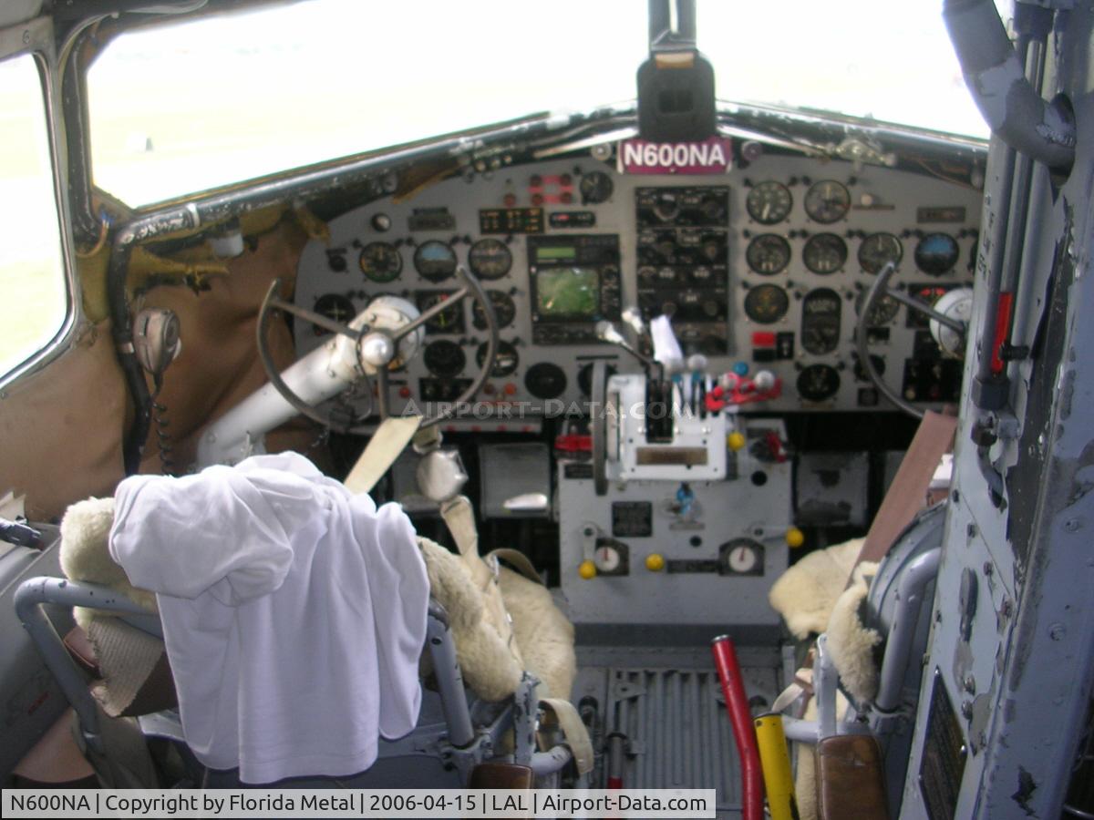 N600NA, 1940 Douglas DC-3A-228D C/N 3291, Sun N Fun