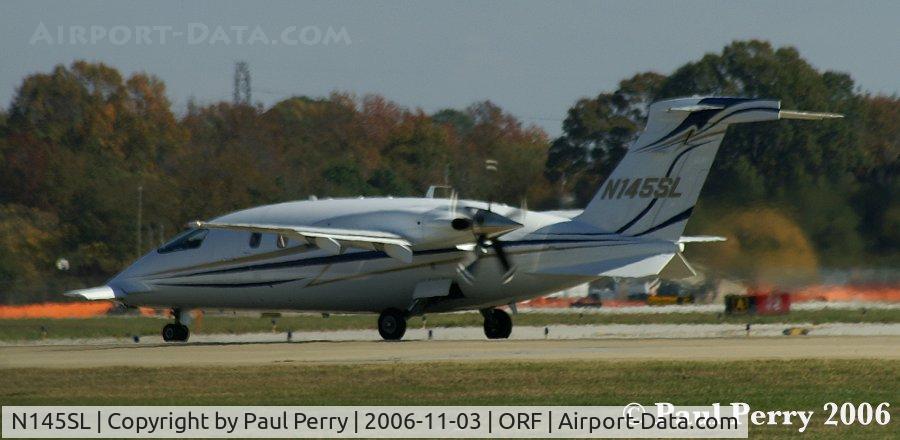 N145SL, 2004 Piaggio P-180 Avanti C/N 1093, And off she goes, making a very unique sound.