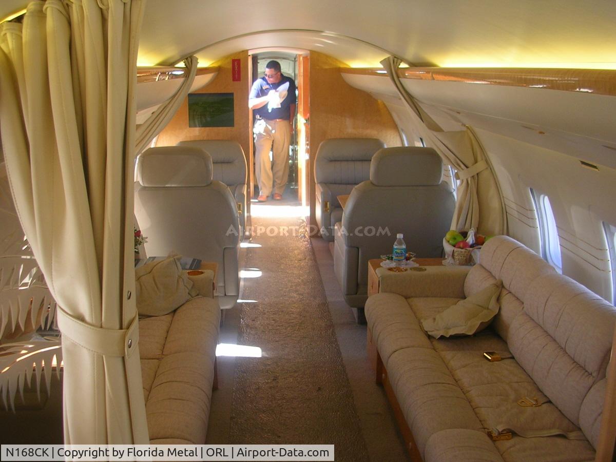N168CK, 1996 Canadair CRJ-100SE (CL-600-2B19) C/N 7099, NBAA 2005